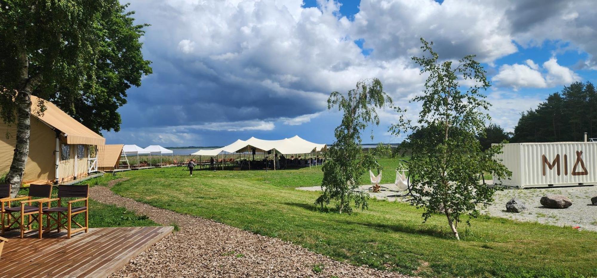 Hotel Mia Glamping Orissaare Exteriér fotografie